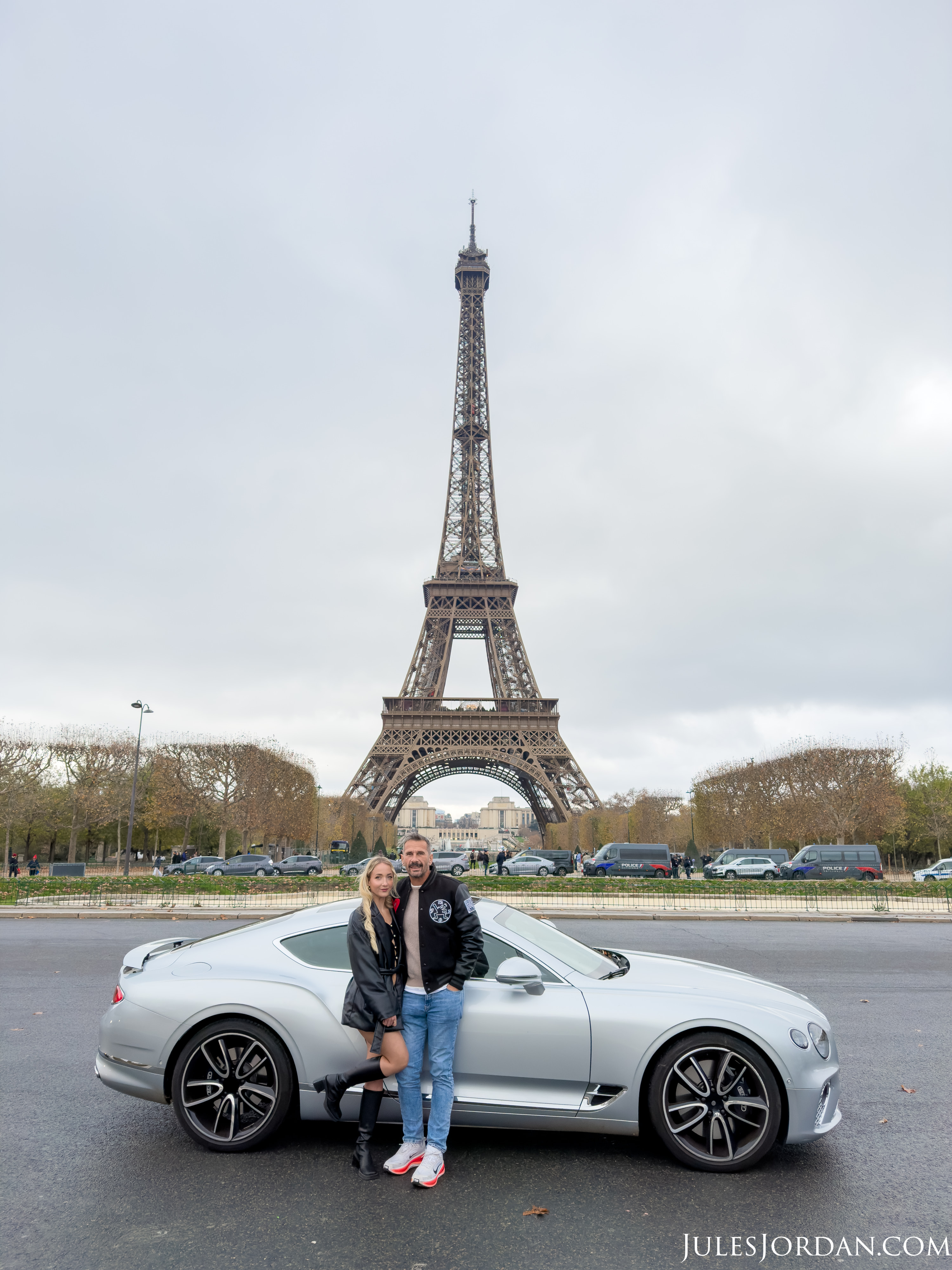 Paris Anal Adventure: Chloe Chevalier Gives Up Her Ass To Manuel Ferrara